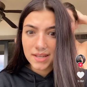 Meet your Posher, Shaksia